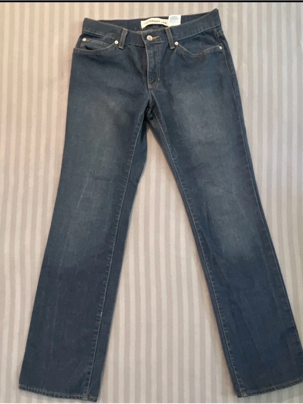 GAP Women's Straight-Leg Jeans in Dark Blue